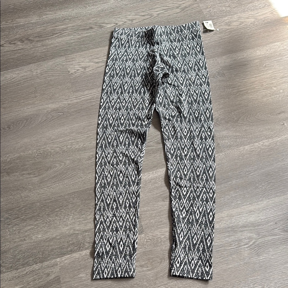 Aeropostale Black and White Patterned Leggings